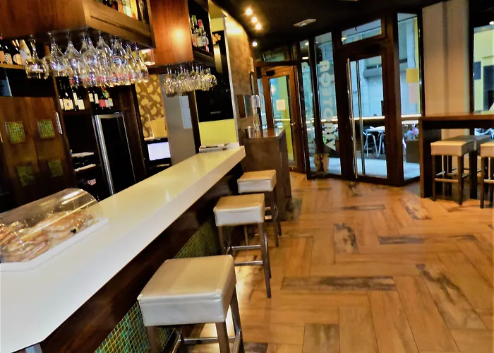 Galatea Hotel 2*